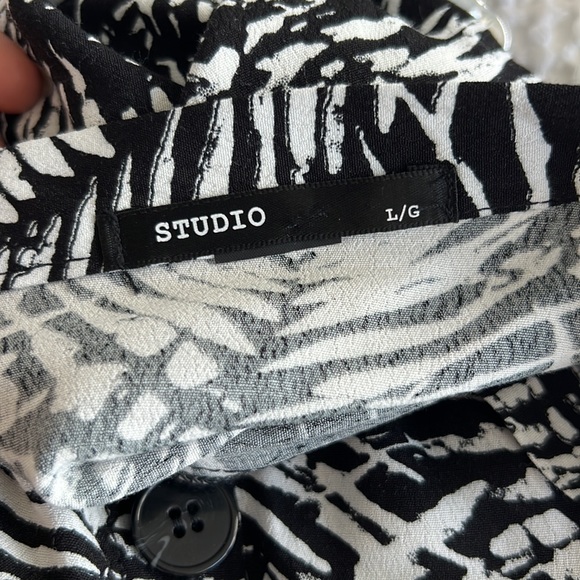 STUDIO Printed Midi Skirt - Picture 5 of 5